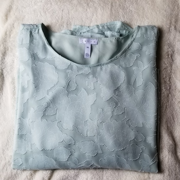 Leith split bell sleeve top - Picture 3 of 5